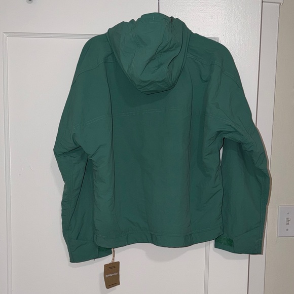 Patagonia Women's Skysail Jacket - Green - Picture 4 of 5